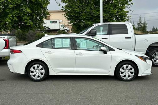Super White 2021 Toyota Corolla LE