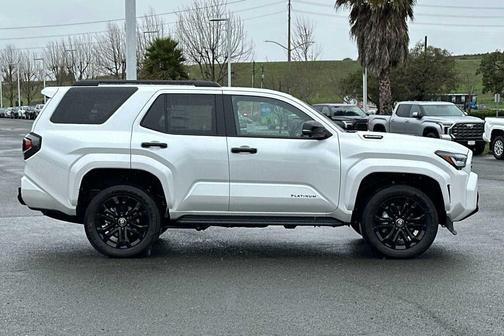 2026 Toyota 4Runner Hybrid Platinum