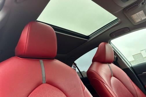 Wind Chill Pearl 2021 Toyota Camry XSE