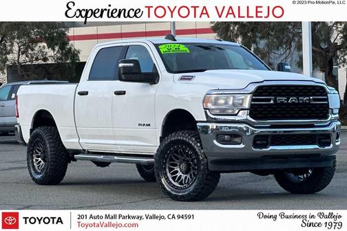 2024 RAM 2500 Big Horn Crew Cab 4x4 6'4' Box