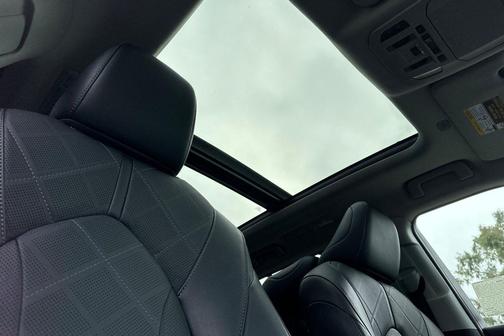 2024 Toyota Highlander Platinum
