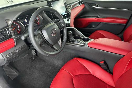 Ice Cap 2024 Toyota Camry XSE