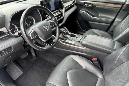 2022 Toyota Highlander Limited
