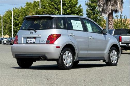 2005 Scion xA Base 4D Sedan