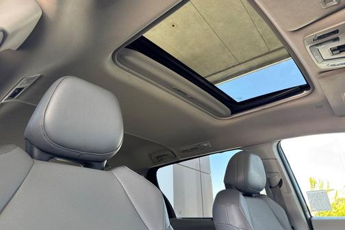 2021 Toyota Sienna XLE 8 Passenger