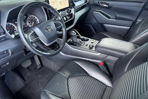2023 Toyota Highlander XSE
