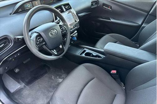 2021 Toyota Prius LE