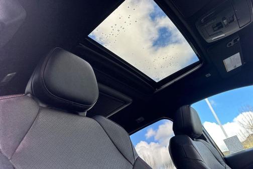 2025 Toyota Sienna XSE 7 Passenger