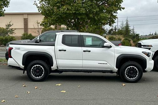 Ice Cap 2025 Toyota Tacoma TRD Off Road