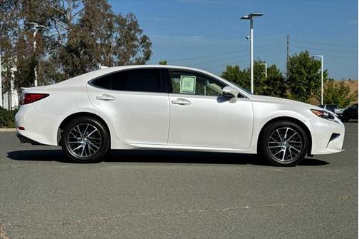 2017 Lexus ES 350 Base