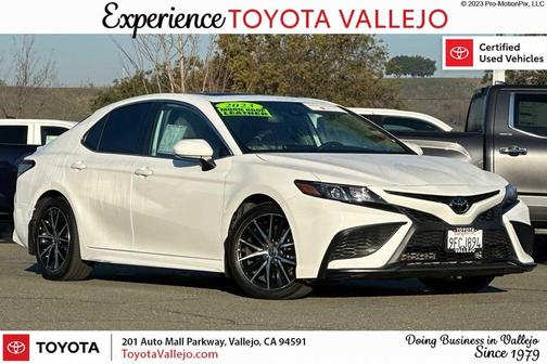 2023 Toyota Camry SE