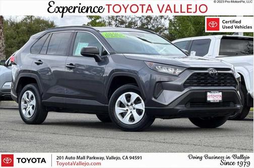 2020 Toyota RAV4 LE