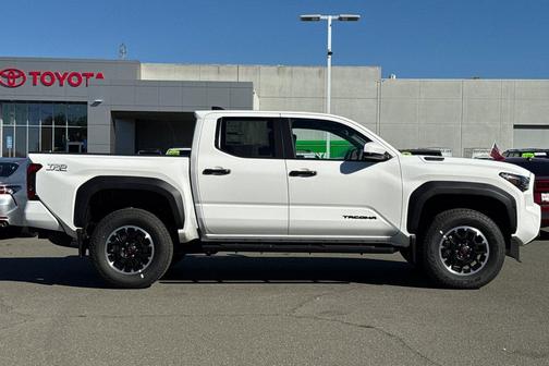 2025 Toyota Tacoma TRD Off Road