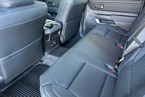 2026 Toyota Tundra Hybrid Platinum