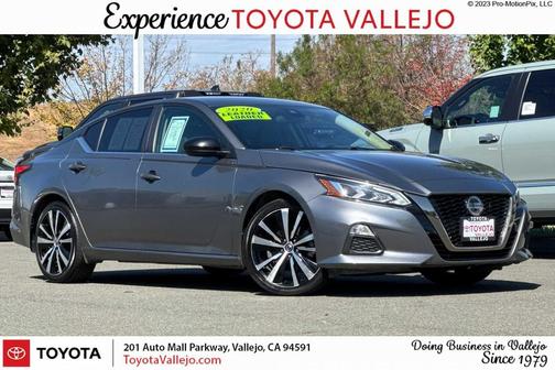 2020 Nissan Altima SR FWD