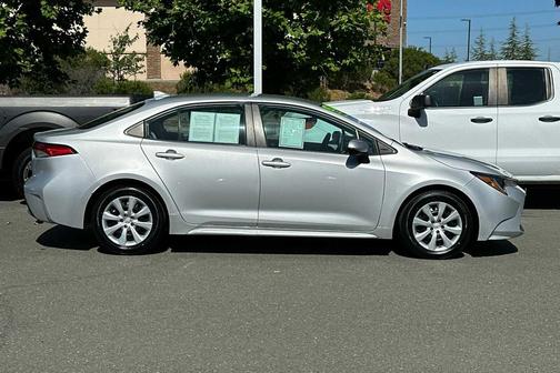 Classic Silver Metallic 2021 Toyota Corolla LE