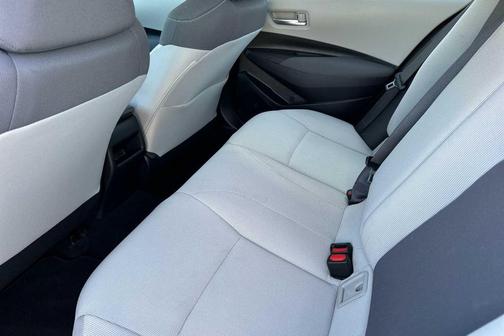 Classic Silver Metallic 2021 Toyota Corolla LE