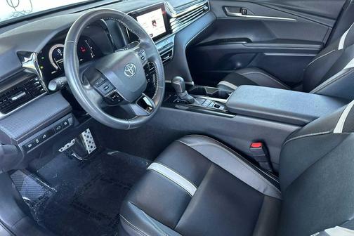 Heavy Metal 2025 Toyota Camry SE