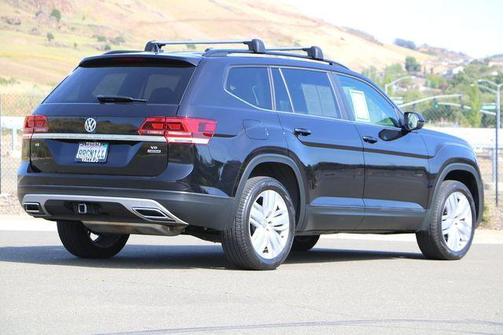 Photo 3 of 22 of 2020 Volkswagen Atlas 3.6L SE w/Technology