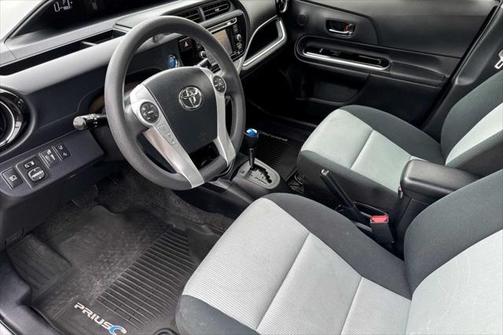 2017 Toyota Prius c Three