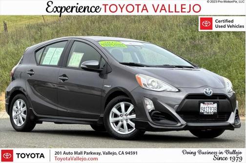 2017 Toyota Prius c Three