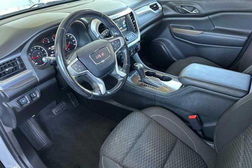 Summit White 2017 GMC Acadia SLE-1