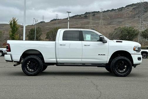 2024 RAM 2500 Big Horn Crew Cab 4x4 6'4' Box