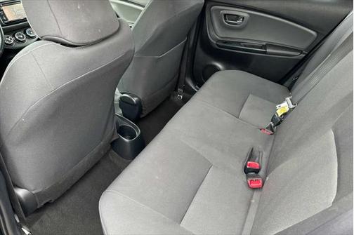 2015 Toyota Yaris L