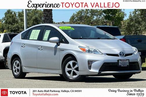 Classic Silver Metallic 2015 Toyota Prius Four