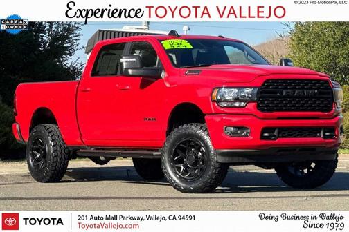 2024 RAM 2500 Big Horn Crew Cab 4x4 6'4' Box