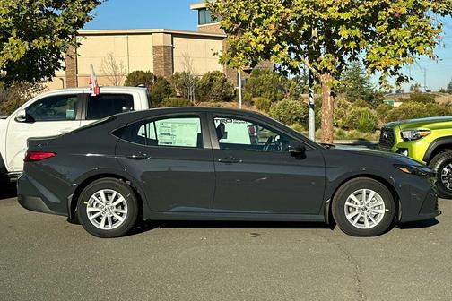 Underground 2026 Toyota Camry LE