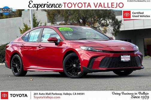 2025 Toyota Camry SE