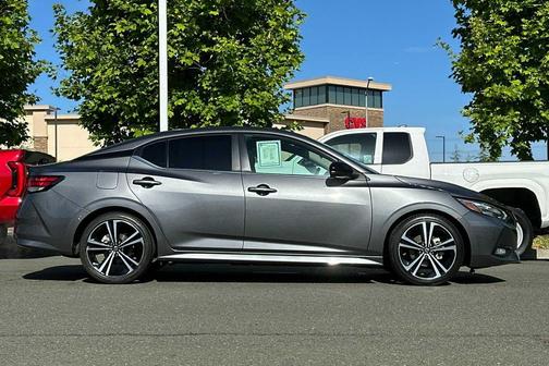 Gun Metallic 2023 Nissan Sentra SR