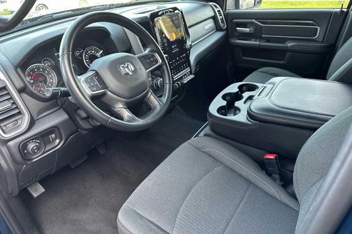 2024 RAM 2500 Big Horn Crew Cab 4x4 6'4' Box