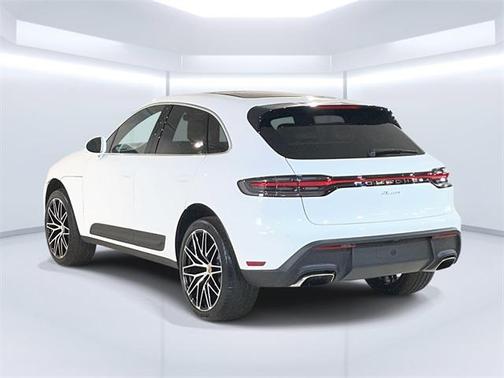 2026 Porsche Macan 
