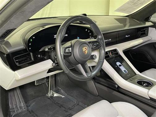 2023 Porsche Taycan GTS
