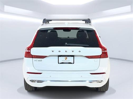 2022 Volvo XC60 Recharge Plug-In Hybrid T8 Inscription