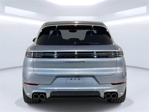 2026 Porsche Cayenne GTS