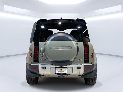 2020 Land Rover Defender 110 First Edition