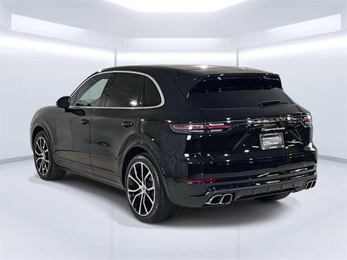 2023 Porsche Cayenne Turbo