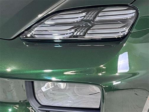 2025 Porsche Macan 4S