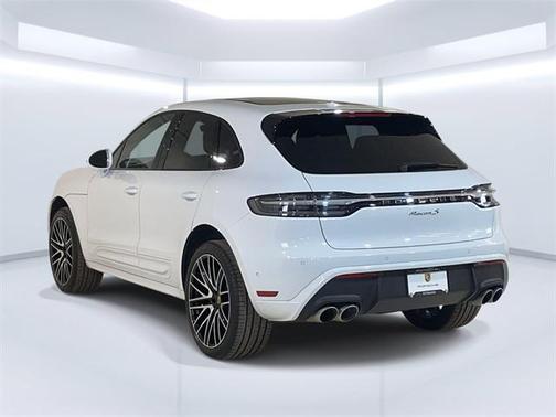 2024 Porsche Macan Base