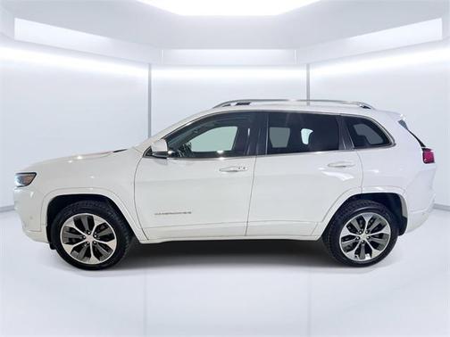 2019 Jeep Cherokee Overland