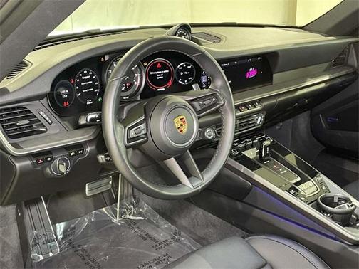 2021 Porsche 911 Carrera