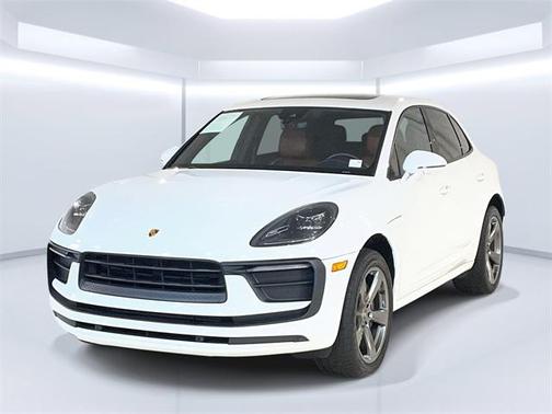 2022 Porsche Macan 