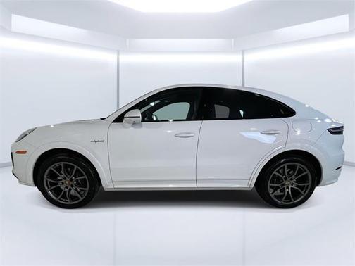 2022 Porsche Cayenne E-Hybrid S