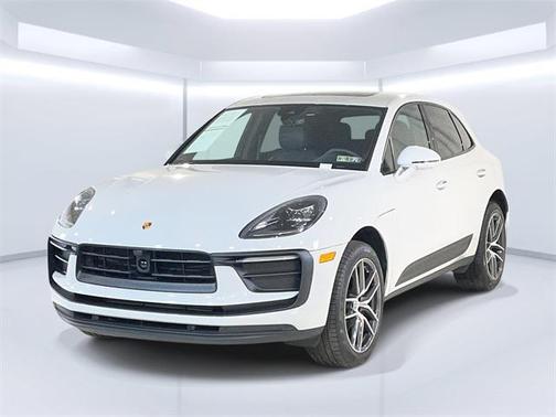 2025 Porsche Macan AWD