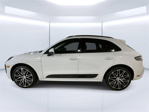 2023 Porsche Macan Base