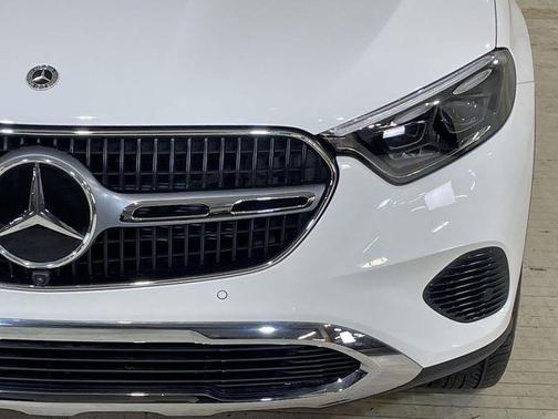 2025 Mercedes-Benz GLC 350e Base