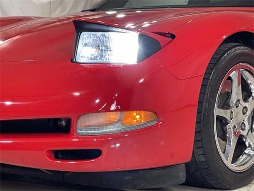 2000 Chevrolet Corvette Base